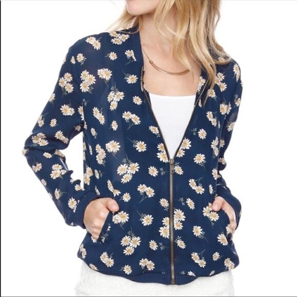 About A Girl Daisy Bomber Jacket Medium - Picture 1 of 8